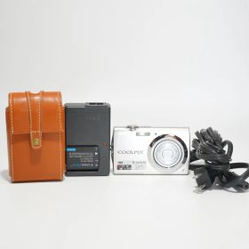 Nikon COOLPIX S230 #4024