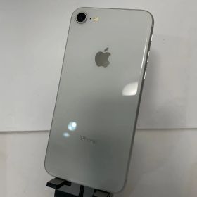 @ 【訳あり品】iPhone 8 docomo SIMロック解除済 64GB シルバー 5621