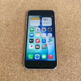 1231 美品☆電池良好☆iPhoneSE3 64GB SIMフリー☆