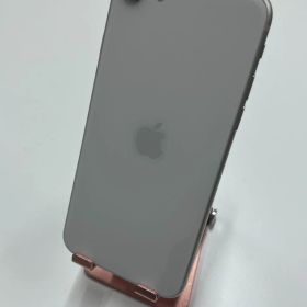 💥8/23まで限定SALE！💥iPhone SE3 64GB スターライト ✅動作確認済み IMEI：355172492439854