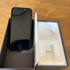 Apple iPhone SE3本体 箱付き