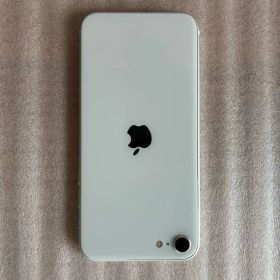 iPhone SE 第3世代 64GB バッテリー84% 純正 修理歴なし