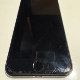 Apple iPhone SE 第3世代 本体