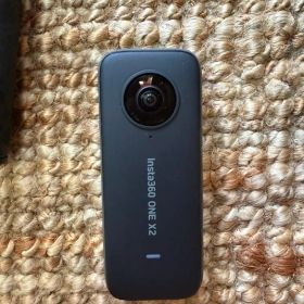 Insta360 ONE X2 本体 レンズガード、バッテリー、カバー付き