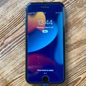 Apple iPhone 7 ブラック