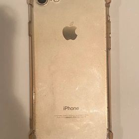 iPhone 7 本体 シルバー