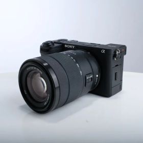 【中古】(ソニー) SONY ILCE-6700M 高倍率ズームレンズキツト