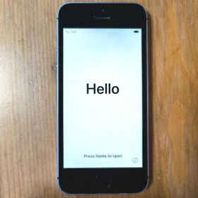 iPhone SE 第１世代 64GB 本体