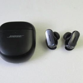 【中古品】 Bose QuietComfort Ultra Earbuds ボーズ ノイズキャンセリング ワイヤレスイヤホン ブラック 送料無料！