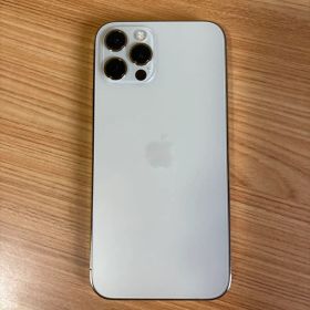 Apple iPhone 12 Pro 本体