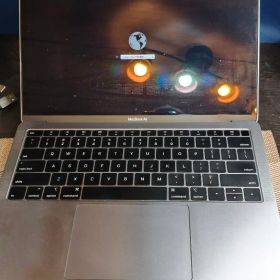 ■Apple MacBook Air2018 16GB 512GB 要修理推奨