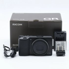RICOH GR III
