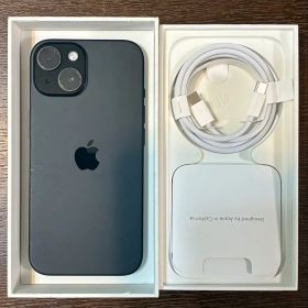 Apple iPhone 15 本体 ブラック
