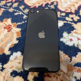 Apple iPhoneSE 第二世代64GB ブラック 本体