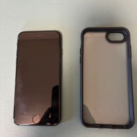 iPhone SE 第3世代128GB 本体