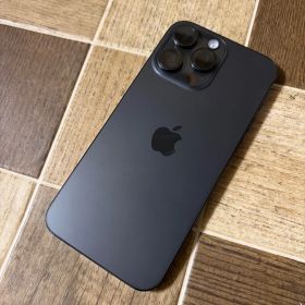 Apple iPhone 15 Pro Max 本体 256GB バッテリー容量99%
