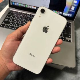 iPhone XR ホワイト 本体 64GB SIMフリ箱あり