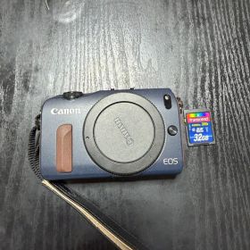 Canon EOS M 本体