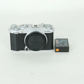 [良品 | シャッター数2,153回] FUJIFILM X-M5 [ボディ シルバー] | FUJIFILM Xマウント