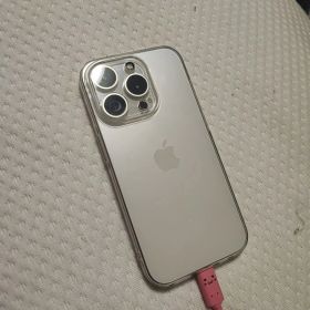 Apple iPhone 15 Pro 完品
