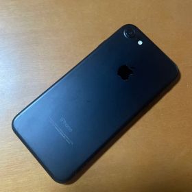iPhone7 128GB SIMフリー 割れなし バッテリー最大容量90%