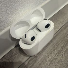 Apple AirPods 第3世代 本体