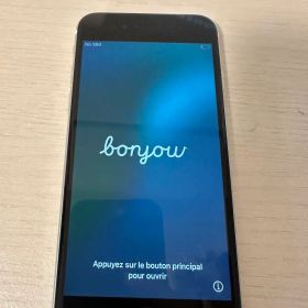 Apple iPhone SE 第2世代 本体 ホワイト ジャンク