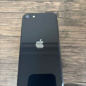 iPhone SE第三世代 64GB 美品 ミッドナイト SIMフリー
