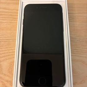 Apple iPhone SE 第3世代 64GB ミッドナイト 本体アイフォン