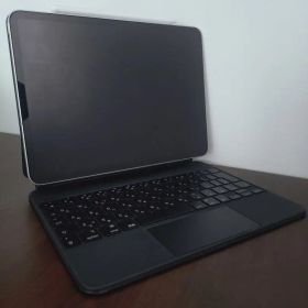 iPadPro11インチ(第2世代)128GB+ApplePencil値下げ済