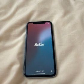 Apple iPhone XR 本体 ブルー