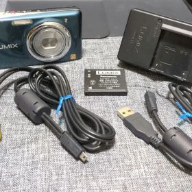 Panasonic LUMIX DMC-FX77 デジタルカメラ