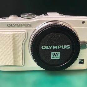 OLYMPUS PEN E-PL6 ホワイト 本体