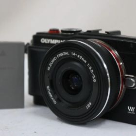 【返品保証】 オリンパス PEN Lite E-PL6 M.ZUIKO DIGITAL 14-42mm F3.5-5.6 ミラーレス一眼 e17260