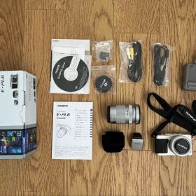 OLYMPUS PEN Lite E-PL6 ズームレンズ付き