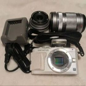 Olympus ミラーレス一眼 ホワイト PEN Lite E-PL6