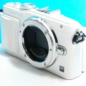 OLYMPUS E PL6 ホワイト ボディ 送料無料