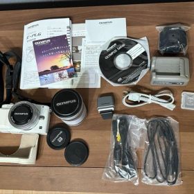 OLYMPUS PEN E-PL6 ダブルズームキット ホワイト ショット数少