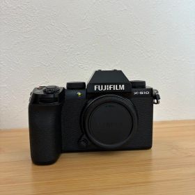 FUJIFILM X-S10 ボディ