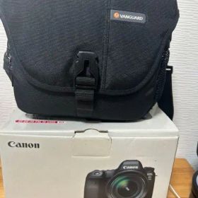 ほぼ新品Canon EOS 6D Mark II 赤ラインレンズ