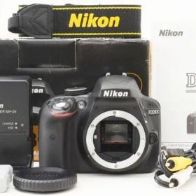 ☆極上美品☆ Nikon ニコン D3300 ボディ 元箱 付属品 Shot数 9,400枚前後！ ♯26082304