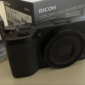RICOH GR IV コンパクトデジタルカメラ 本体 バッテリー2個付