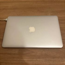 MacBook Air 11インチ（Early 2015）
