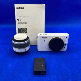 Nikon 1 J1 NIKKOR 10-30mm F3.5-5.6 VR