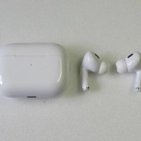 【中古品】Apple AirPods Pro 第2世代 アップル エアポッズプロ エアーポッズプロ ワイヤレスイヤホン 本体 正規品 A2698/A2699/A2700 送料無料！ 訳有