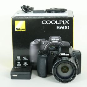 [美品] Nikon COOLPIX B600 ブラック | コンパクトデジタルカメラ