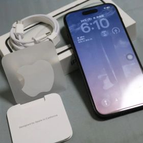 Apple iPhone 15 ブラック