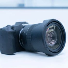 Canon EOS R8 ボディ フルサイズ ミラーレス一眼