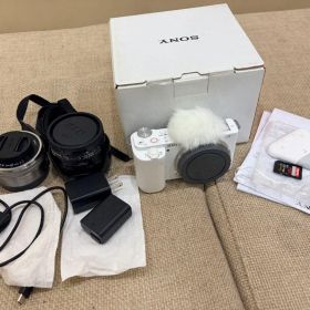 Sony ZV-E10 Lens 18-35mm Lens Kit SD128