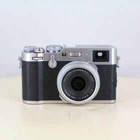【中古】(フジフイルム) FUJIFILM X100F シルバー
